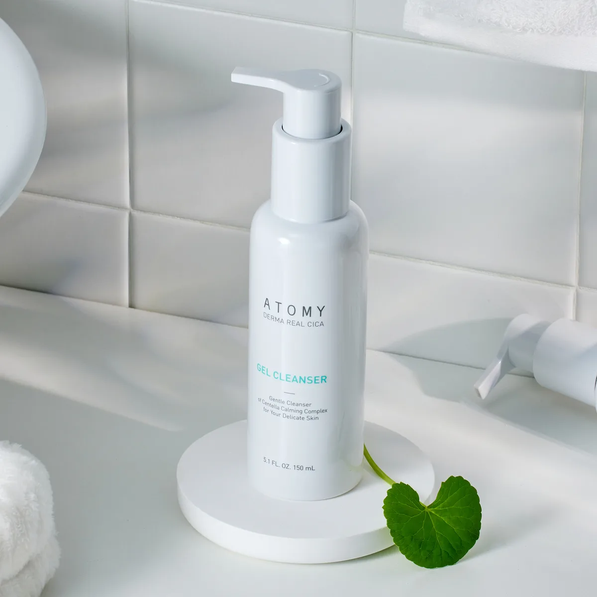 Derma Real Cica Gel Cleanser — photo 1